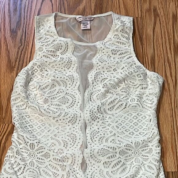 Victoria’s Secret ivory lace bodysuit, Teddy, Negligee, mesh, Small - Picture 2 of 7